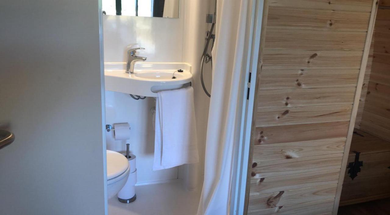 Superior Glamping Pod With Hot Tub Hotel Frodsham Exterior foto
