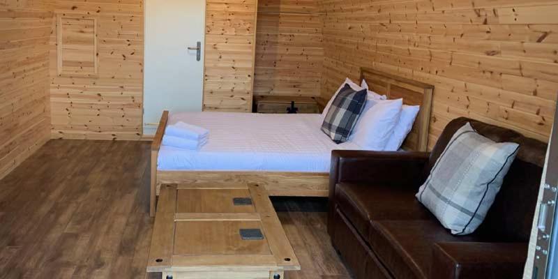 Superior Glamping Pod With Hot Tub Hotel Frodsham Exterior foto